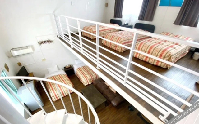 Marin House IE Island