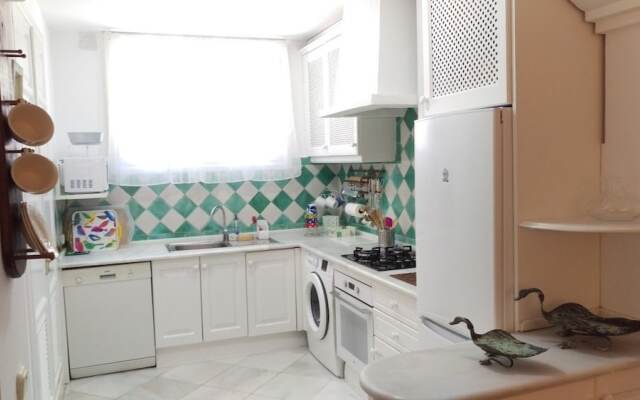 Spacious Family Benahavis Retreat