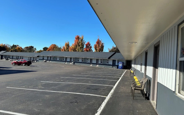 Glengarry Extended Stays