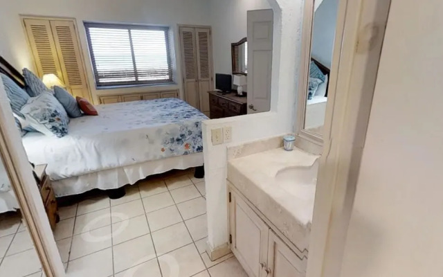 Princessa 2BR E 101 by Casago