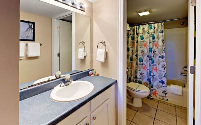 131 Seabreeze - One Bedroom Condo