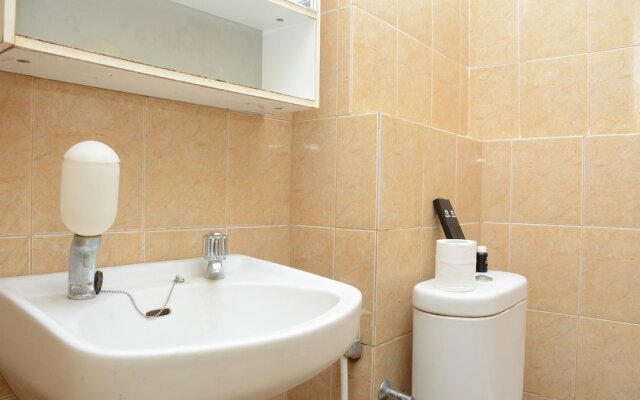 Minimalist 1Br At Kebagusan City Apartment