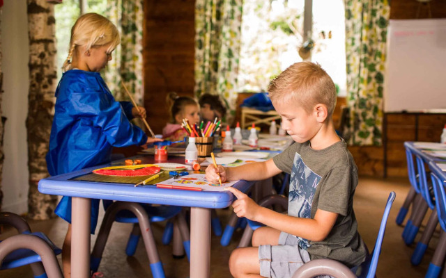 Comfortable chalet with outdoor sauna, near De Veluwe