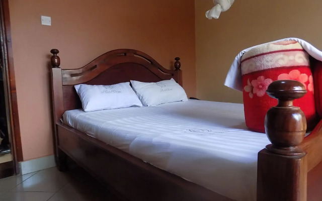 Olina Hotel and Apartments