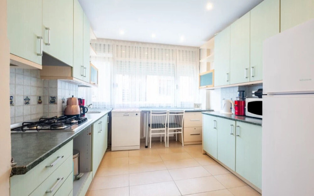 Cozy Flat Near Bagdat Street in Suadiye