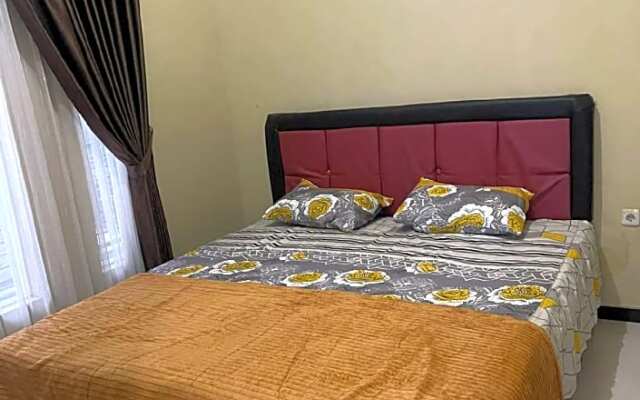 Express O 91800 Home Stay Chantika