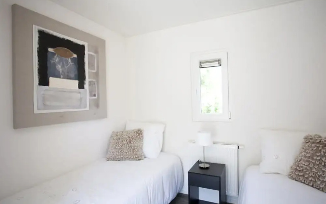 Modern Holiday Home in Velsen-zuid