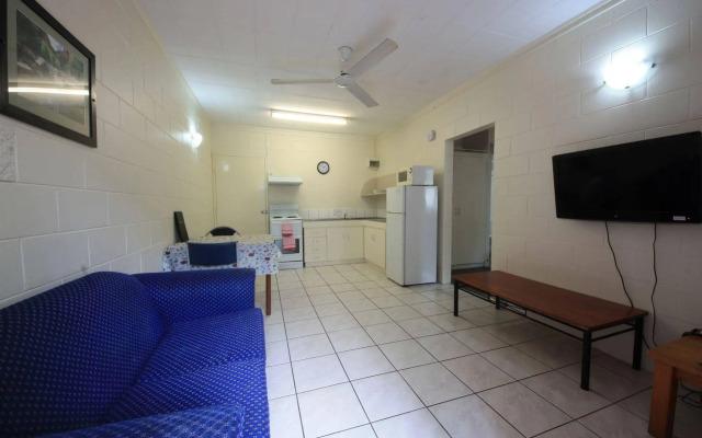 Coconut Grove Holiday Apartments