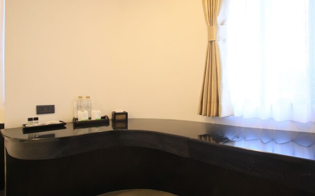 Pratunam Atrium Hotel