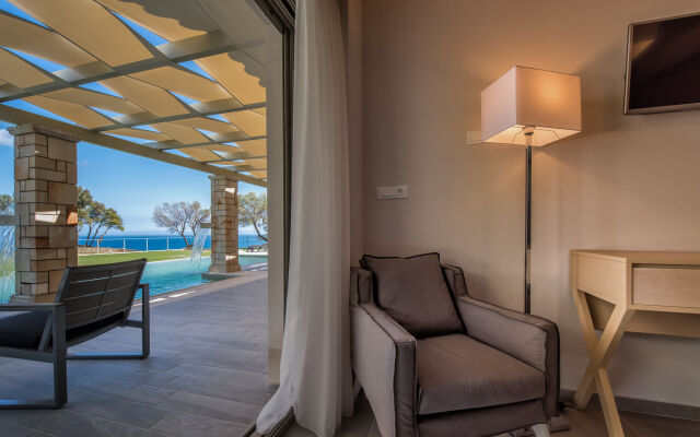 Artina Luxury Villa