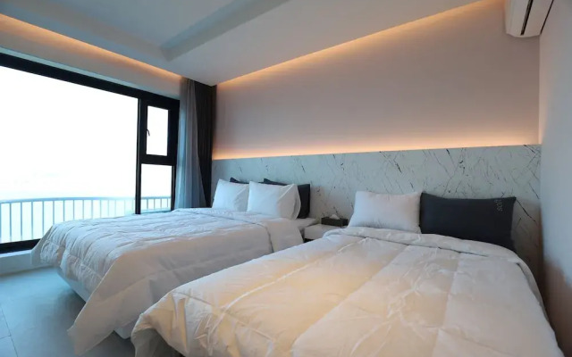 Dubai Hotel