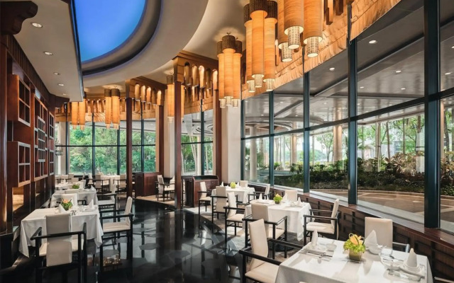 Hotel Indigo Shenzhen Overseas Chinese Town by IHG