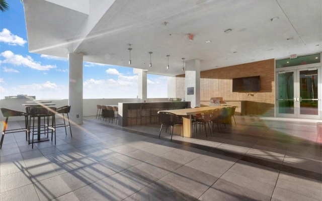 Quadro Design District by Vesper