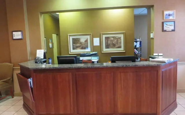 Elwood Hotel & Suites