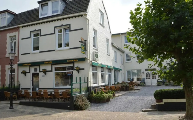Snug Apartment in Schin op Geul Near Public Pool