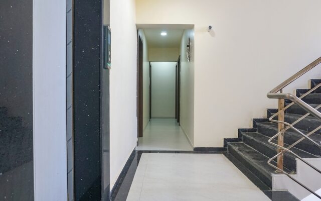 Fabhotel Emersion Residency