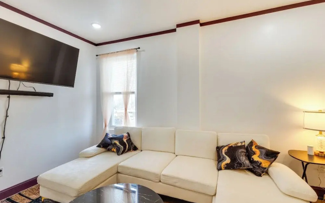 7 Mi to Lincoln Financial! Charming Philly Apt