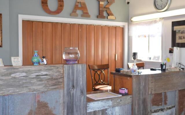 The Oak Motel