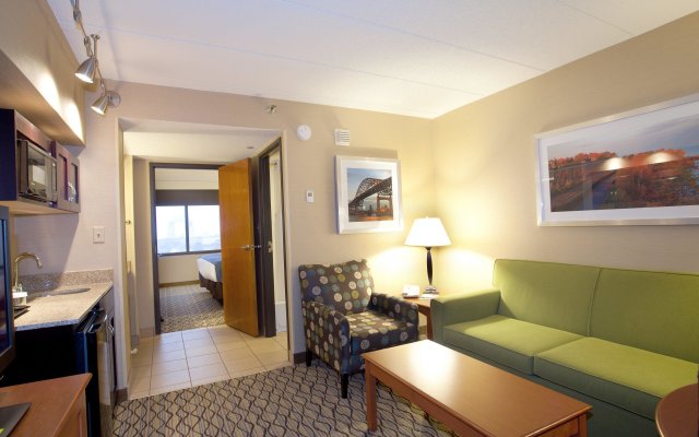 Holiday Inn & Suites Duluth Downtown, an IHG Hotel