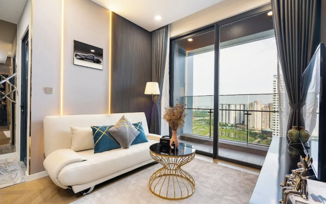 Lexington Residence Luxury Vacation