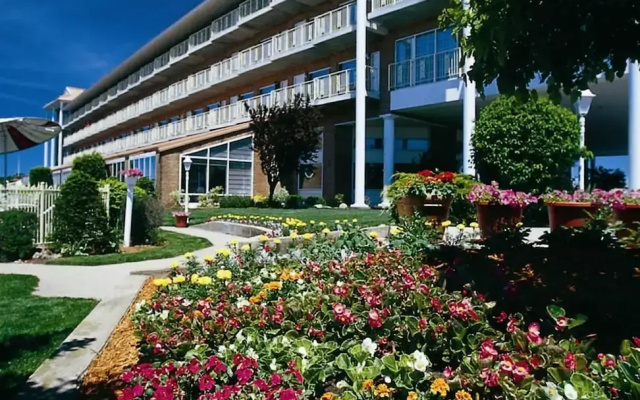 Riveredge Resort