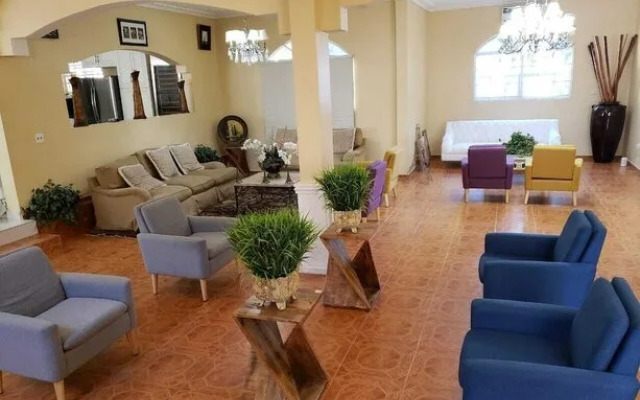 Hidden Palace Guest House And Resort