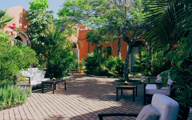 Hotel Madreselva