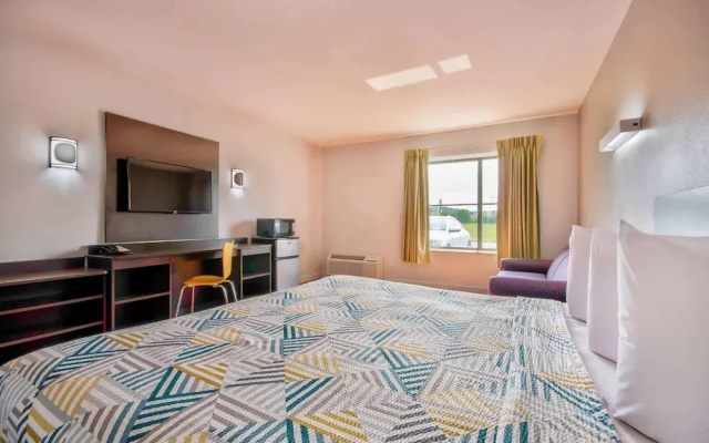 Motel 6 Springfield, OH