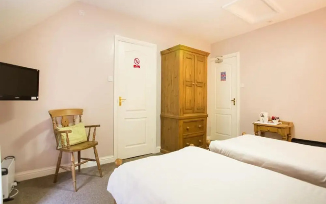 Ladybower Inn