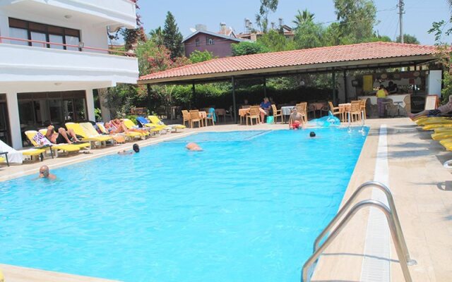 Beyaz Saray Hotel