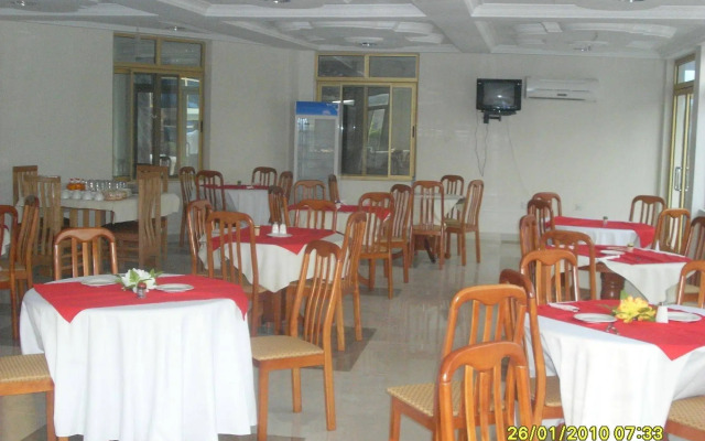 Senator Hotel