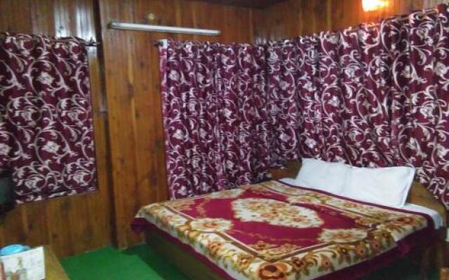 Hotel Hema Holiday Home