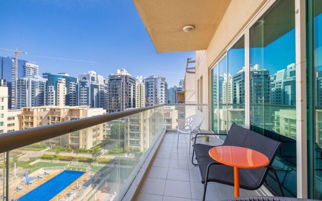 New Fully Upgraded - Central Located - Fits 6