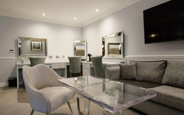 Birmingham North Moor Hall Hotel