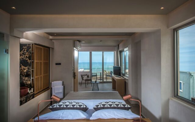 Riviera Beach Hotel