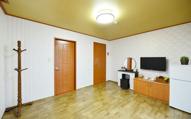 Anmyeondo Ocean View Pension