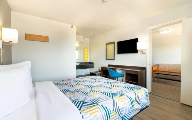 Motel 6 Rolling Meadows, IL - Chicago Northwest