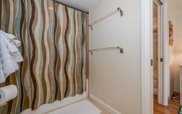 Sea Oats 111 2 Bedroom Condo by RedAwning