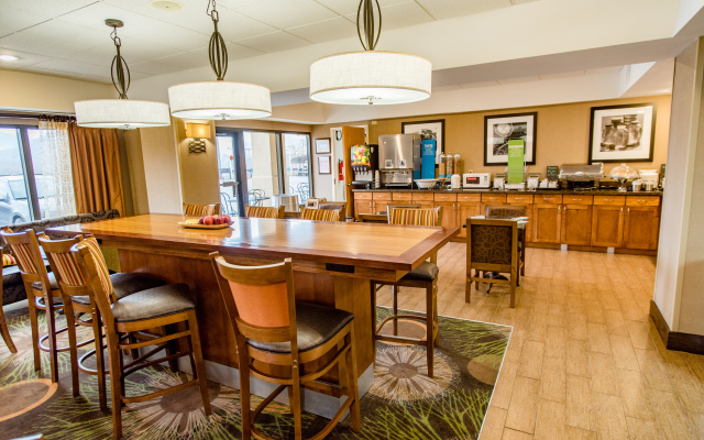 Hampton Inn Caryville-I-75/Cove Lake-State Park