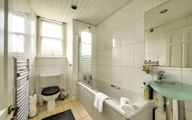 Manor Place Apartment
