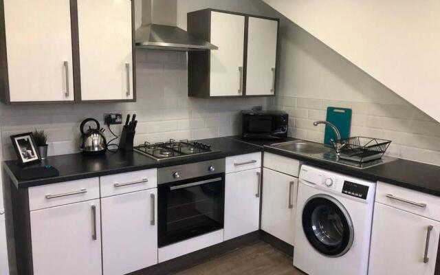 Spacious 1 Bed Apartment In The City Centre