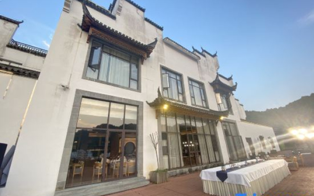 Wuyuan Yuehuitang