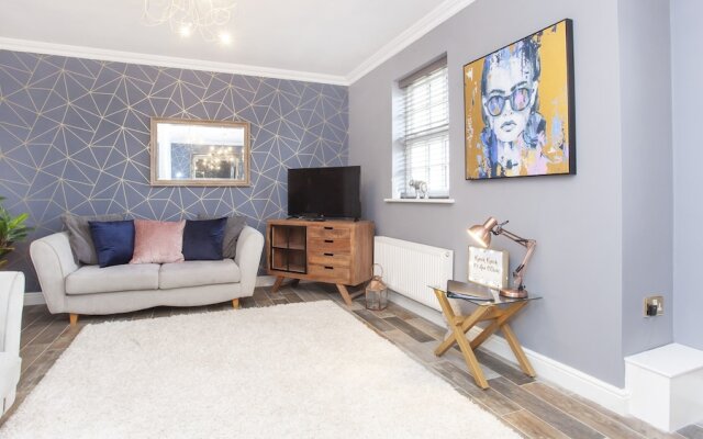 The Station Apartment