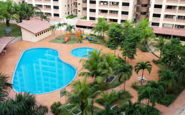 Cozy 3 Bedrooms Apartment Putra Villa Gombak