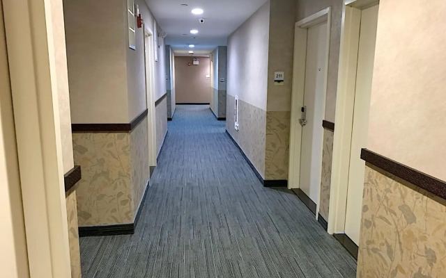 7 Days Hotel Bronx