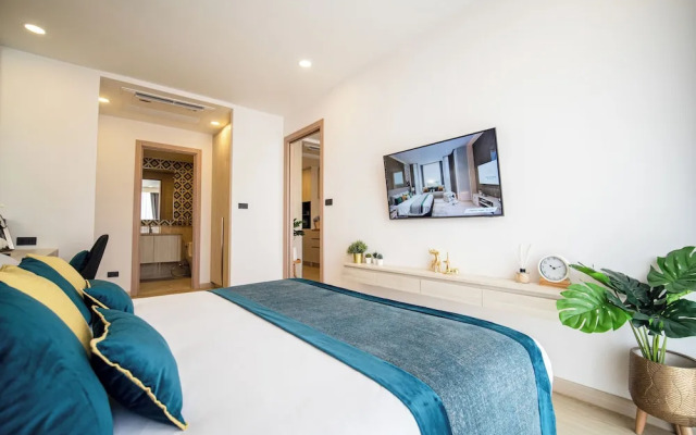 The Ozone Condotel Phuket