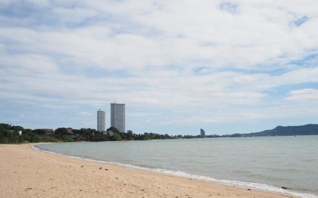 Long Beach Holiday