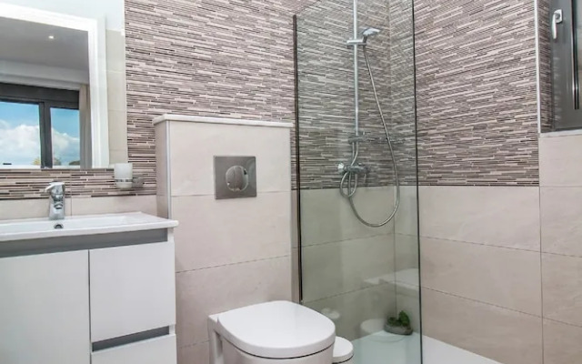 Francis & Gregorys Luxury Villas