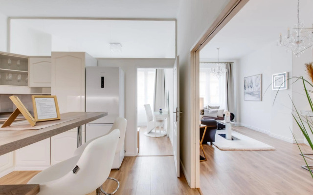 Wenceslas Square Royal Two Bedroom Apartment