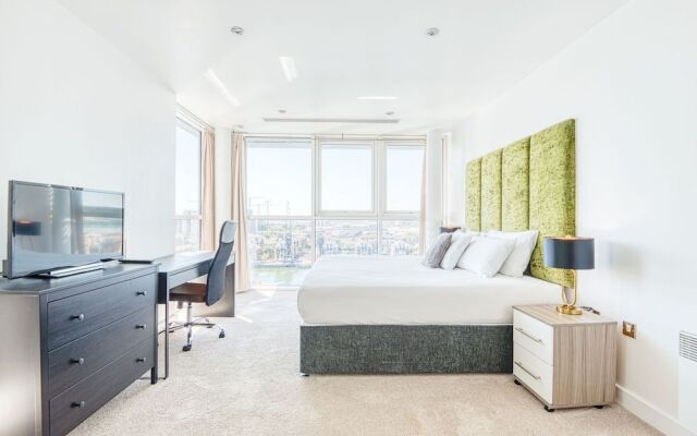 Jibbs Corner Penthouse Apartment